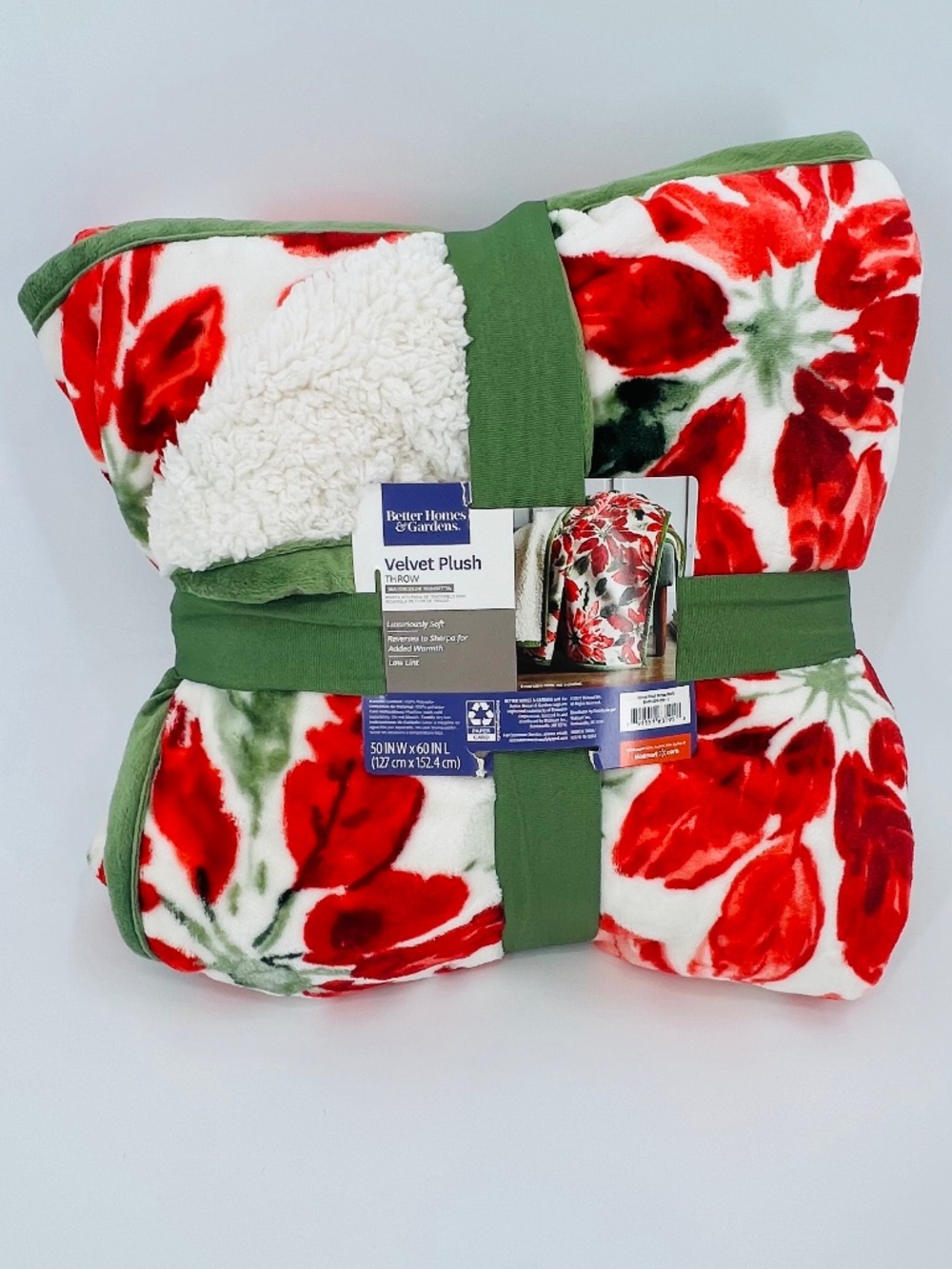 BH&G Watercolor Poinsetta Velvet Fleece Throw Blanket NEW Cottage Homey Holiday